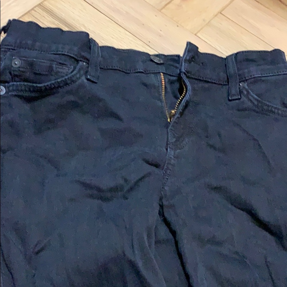 7 black crop